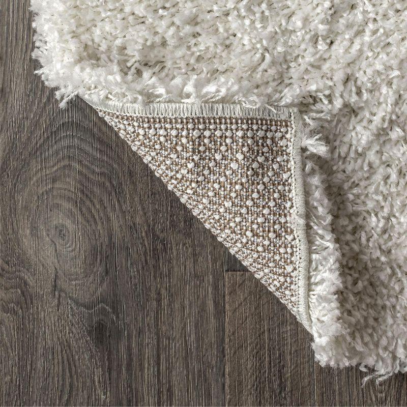 5'x8' Mercer Shag Plush Area Rug, White - JONATHAN Y