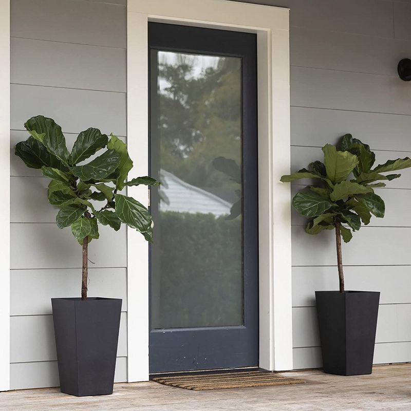 Finley Modern 20-in Recycled Plastic Indoor/Outdoor Square Vertical Planter