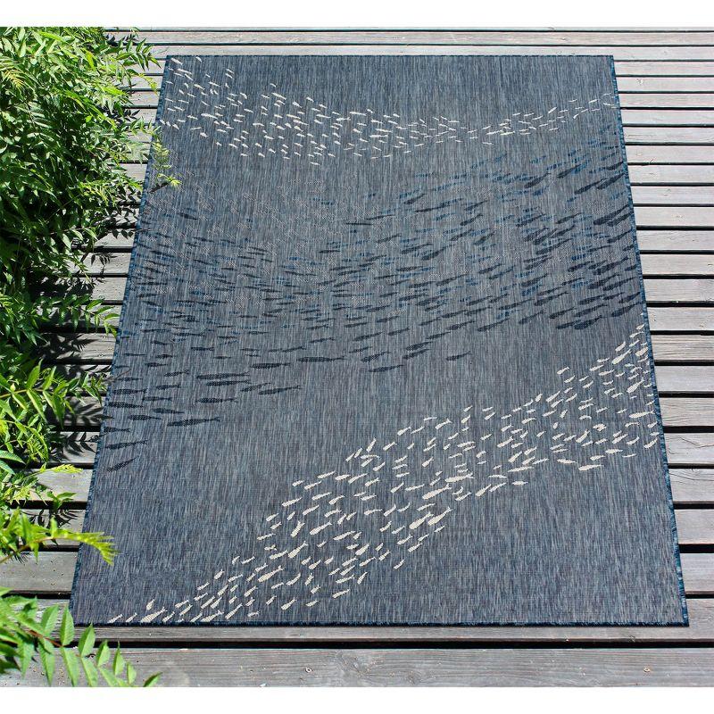 Liora Manne Carmel Vintage Floral Indoor/Outdoor Rug Navy 3'3" x 4'11"