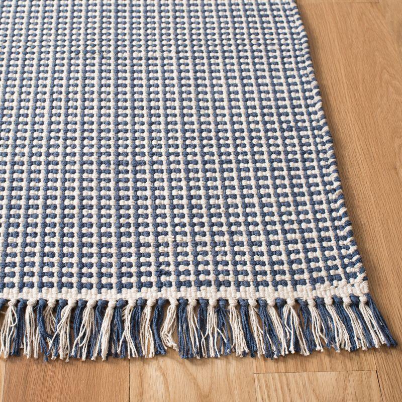 Montauk MTK340 Hand Woven Indoor Area Rug - Ivory/Navy - 5'x8' - Safavieh