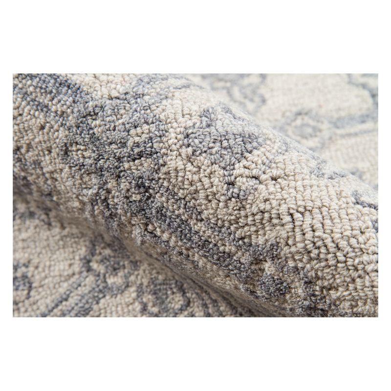 Regal Arabesque 24" Hand-Tufted Grey Wool Rectangular Rug