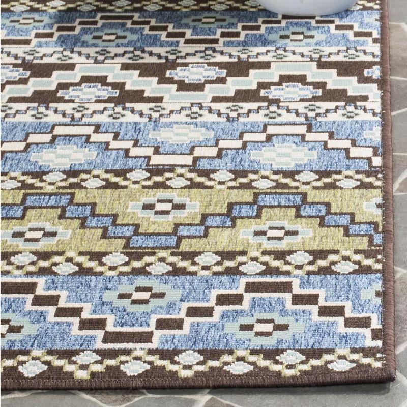 Veranda VER095 Power Loomed Indoor/Outdoor Accent Rug - Blue/Creme - 2'7"x5' - Safavieh