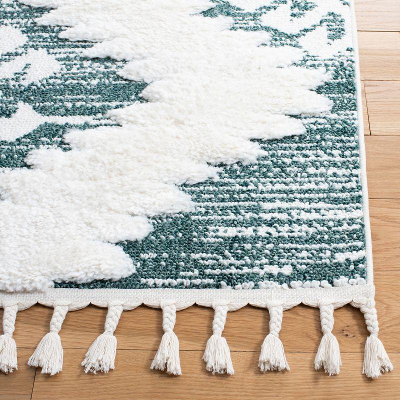 Moroccan Tassel Shag 652 Area Rug In Green / Ivory