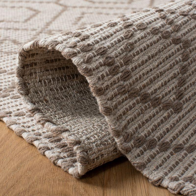 Montauk MTK652 Hand Loomed Area Rug - Brown/Beige - 5'x8' - Safavieh.