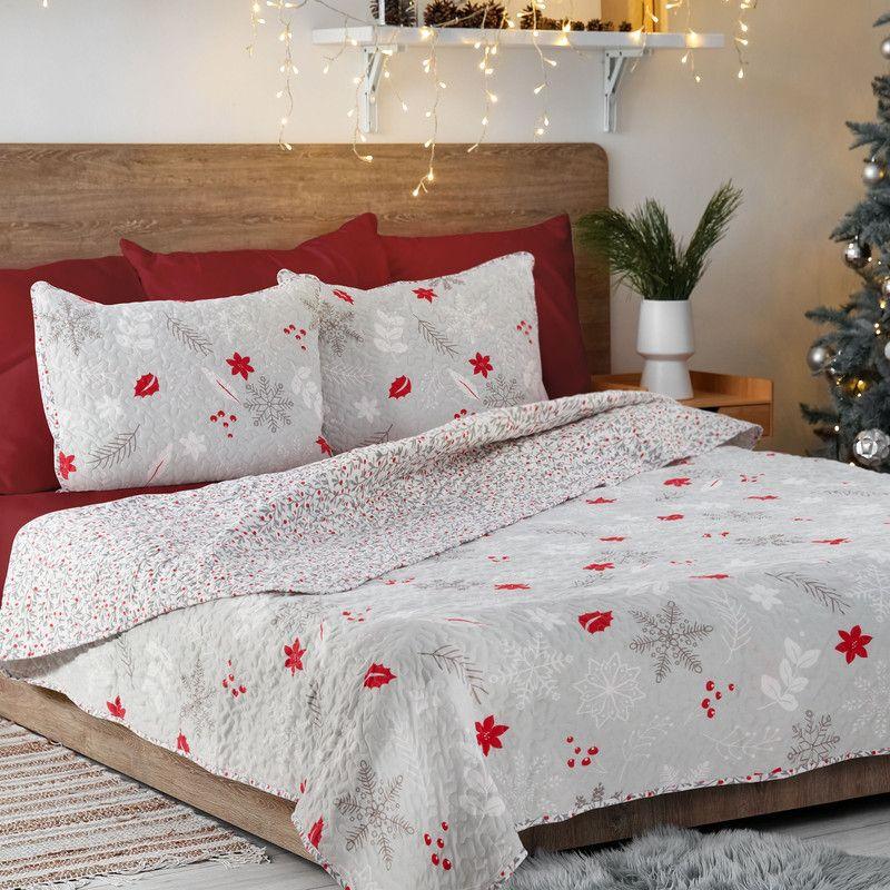 Avanti Linens Winterberry Quilt Set