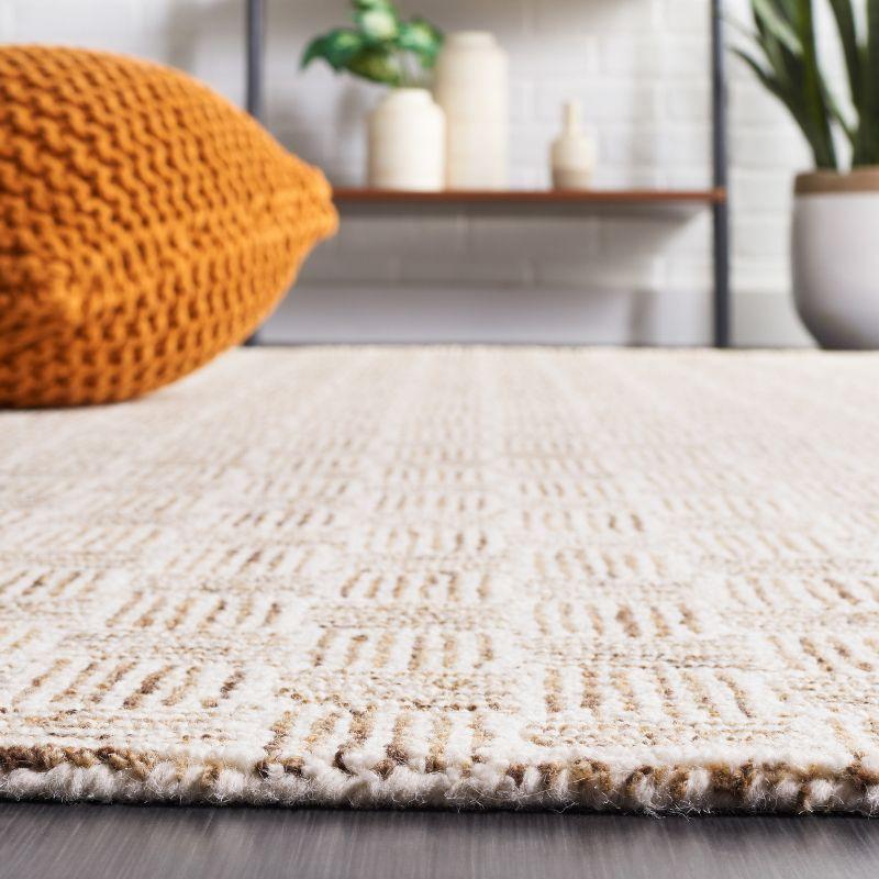 Micro-Loop MLP537 Hand Tufted Indoor Accent Rug - Taupe/Ivory - 4'x6' - Safavieh