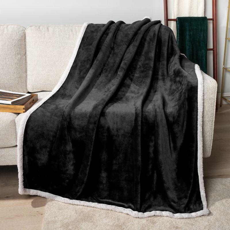 Pavilia Hand Woven Throw Blanket
