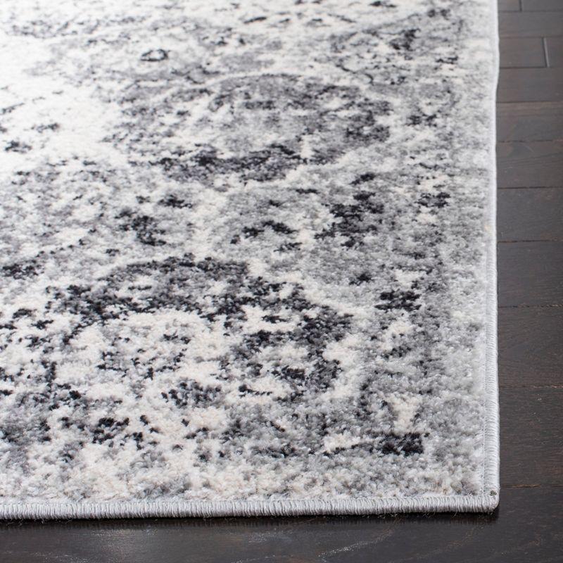 Madison MAD611 Power Loomed Indoor Area Rug - Silver/Grey - 6'7"x9'2" - Safavieh