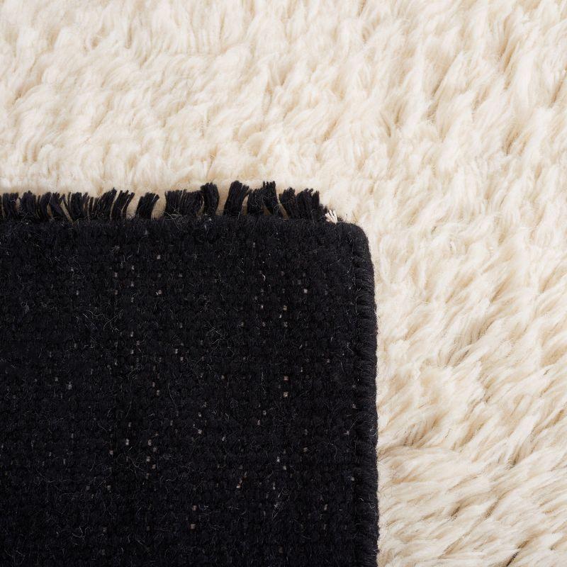 Casablanca CSB704 Hand Woven Indoor Area Rug - Black/Ivory - 6'x6' - Safavieh