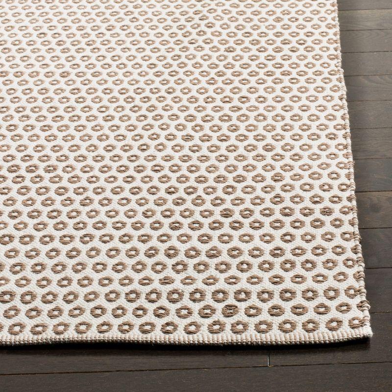 Montauk MTK616 Hand Woven Indoor Accent Rug - Taupe/Ivory - 3'x5' - Safavieh