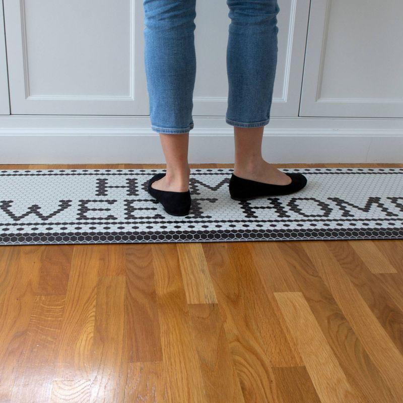 Black and White Anti-Fatigue Comfort Floor Mat