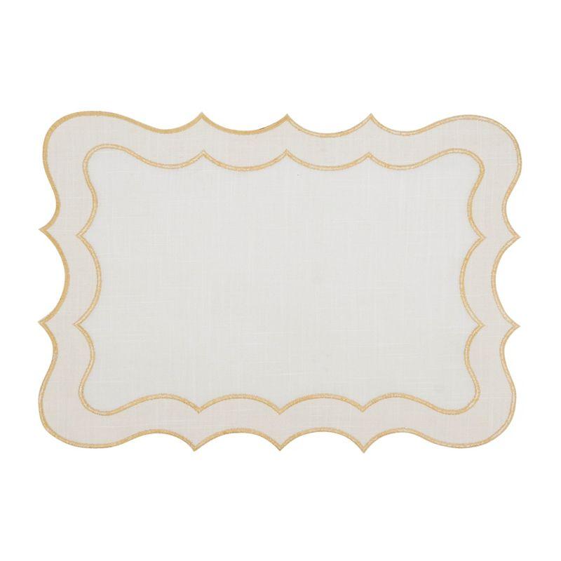 Enchanting Scallop Border Placemat