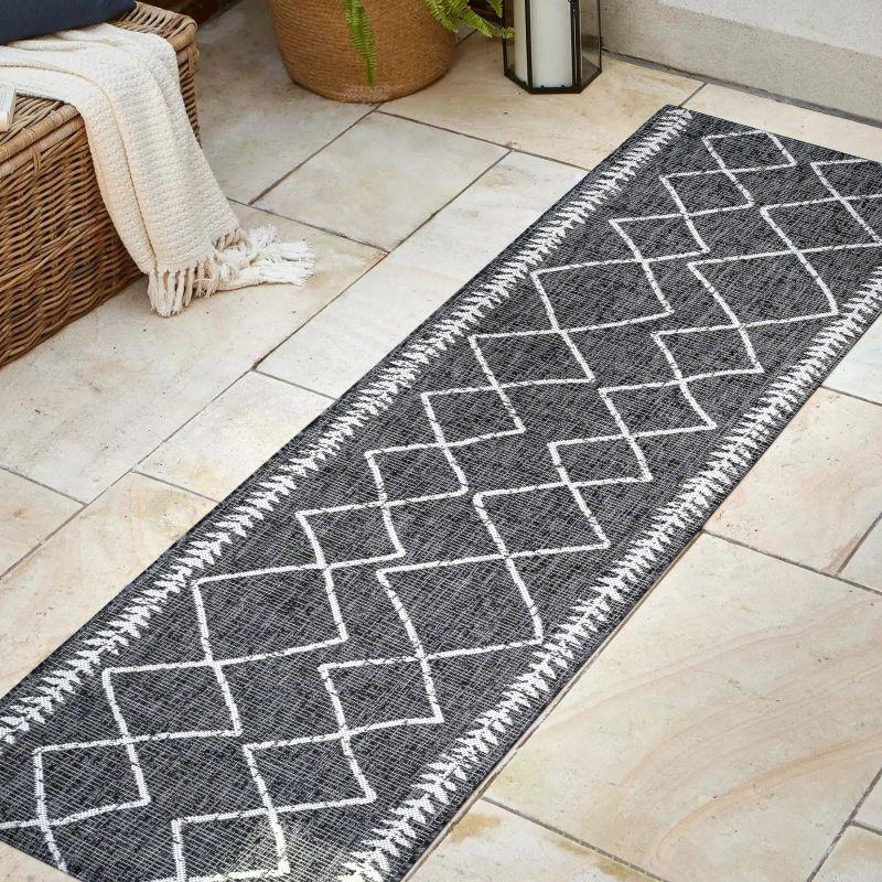 2'x10' Derya  Diamond Trellis Indoor/Outdoor Runner Rug, Black/Ivory - JONATHAN Y