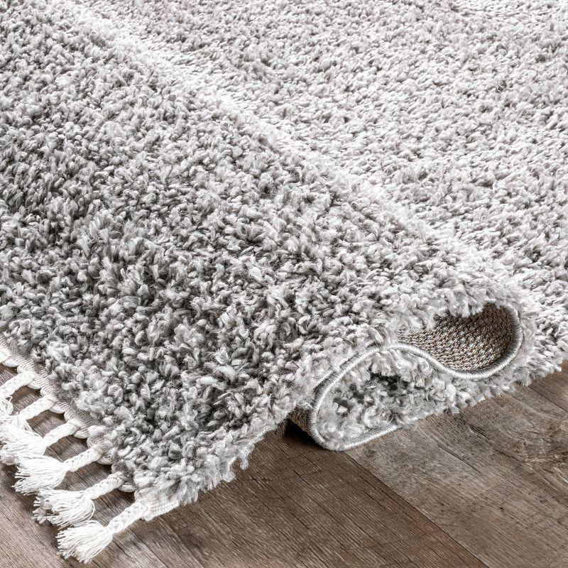 Nuloom Neva Solid 3x5 Accent Shag Indoor Area Rug for Living Room Bedroom Dining Room Nursery Entryway, Grey/Ivory