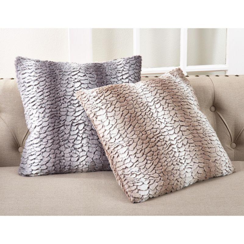 Saro Lifestyle Juneau Collection Faux Fur Poly Throw Pillow