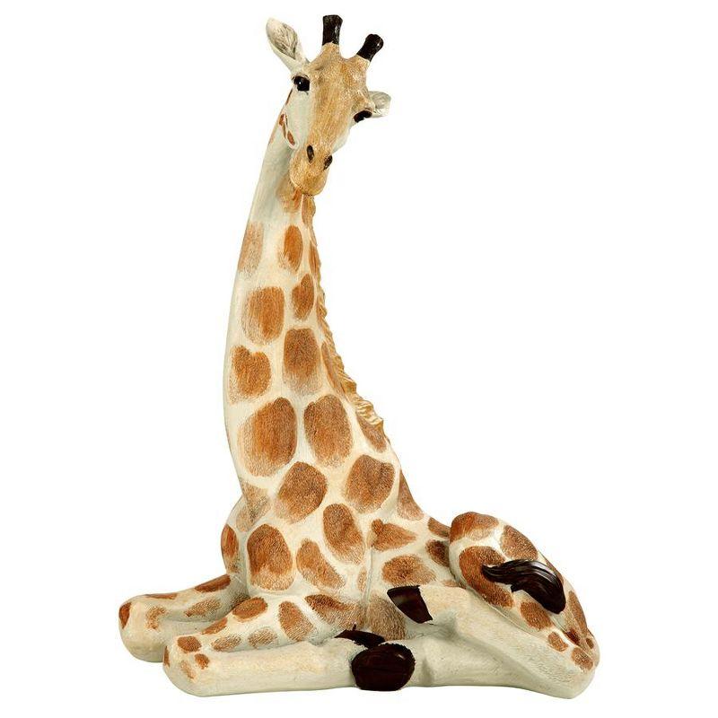 Design Toscano Zari, the Resting Giraffe Statue