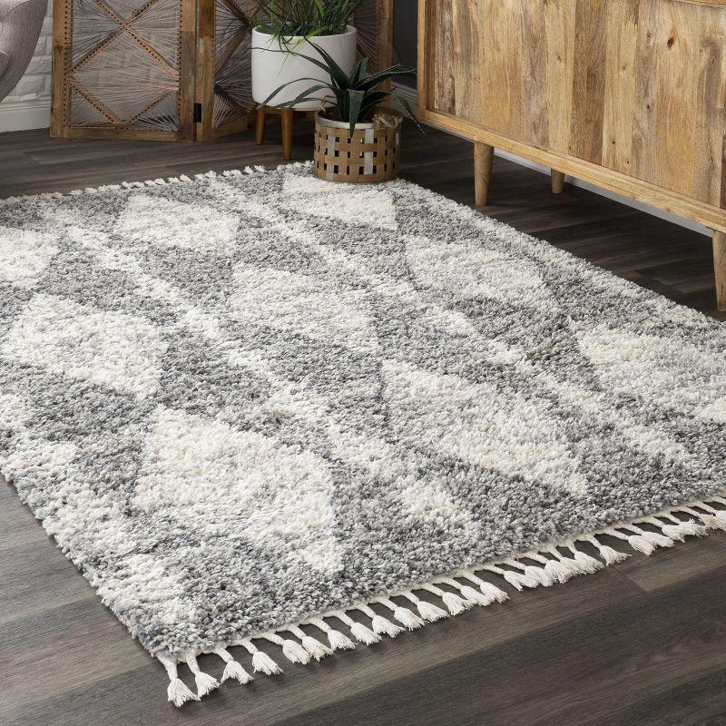 Luxe Gray Geometric Shag Area Rug with Easy-Care Synthetic Fibers, 3' x 5'