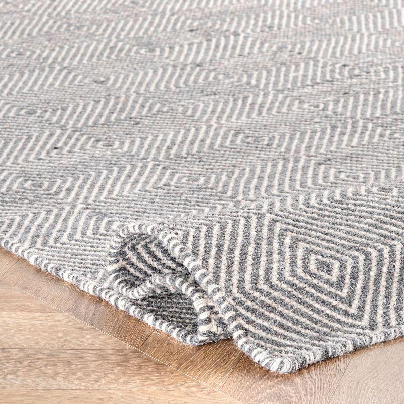 Nuloom Ago Geometric 6x9 Wool Indoor Area Rug for Living Room Bedroom Dining Room Kitchen, Grey/Ivory