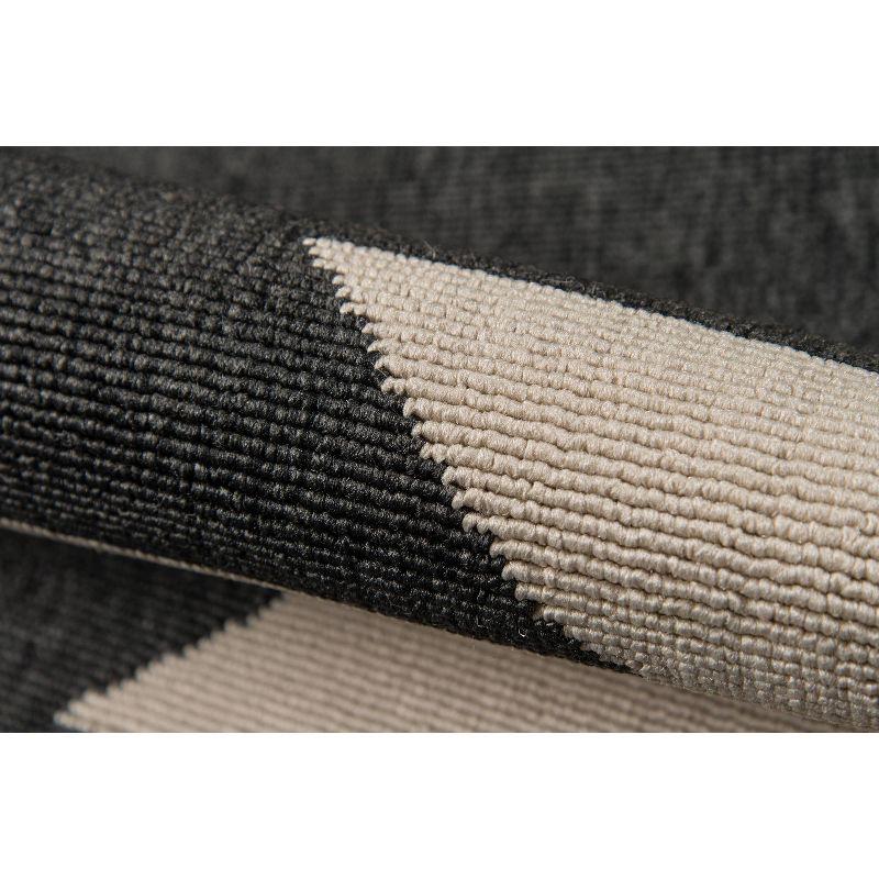 Genesis Southwestern Charcoal/Cream Indoor / Outdoor Area Rug