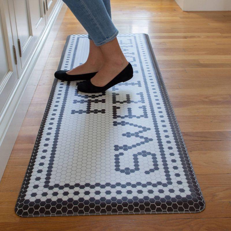 Black and White Anti-Fatigue Comfort Floor Mat