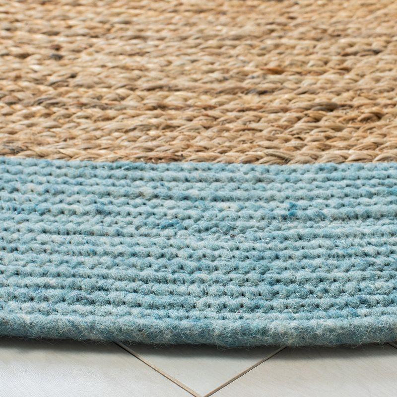 Braided BRD910 Hand Woven Indoor Accent Rug - Blue/Natural - 3' Round - Safavieh