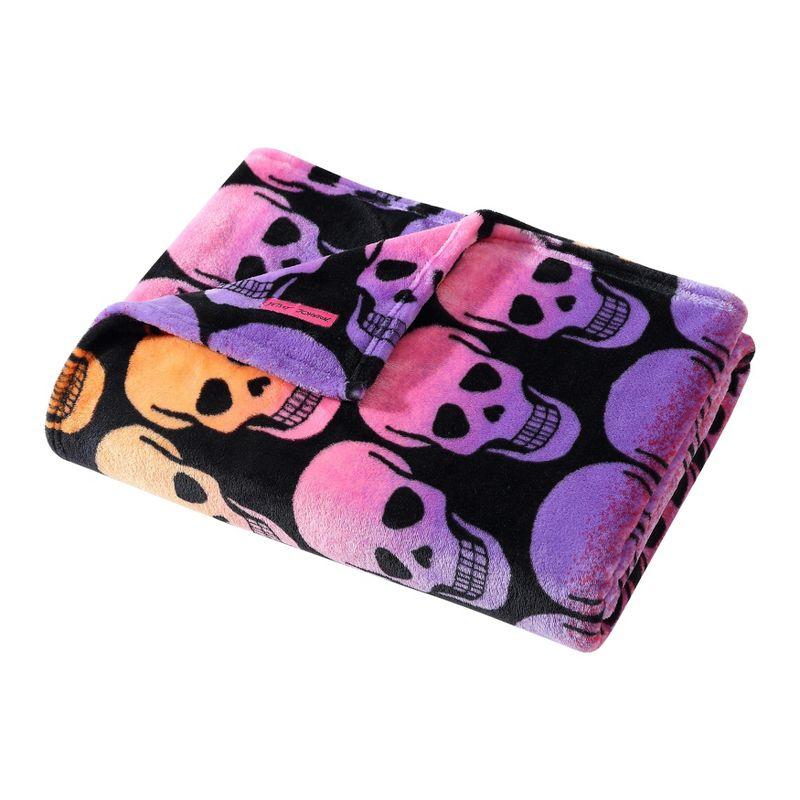 Betsey Johnson Betsey Johnson Printed Ultra Soft Plush Fleece Blankets