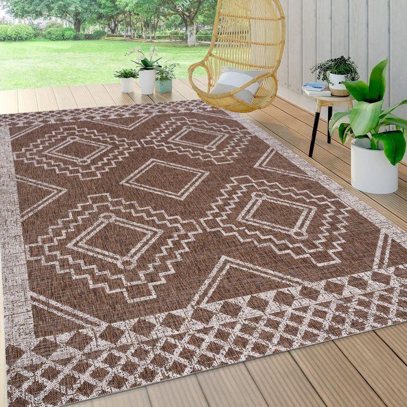 Marokko Diamond  Medallion Indoor/Outdoor Area Rug - JONATHAN Y