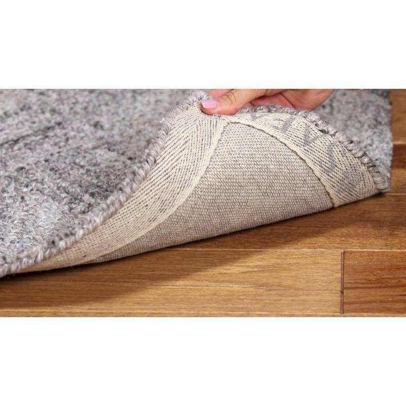 Abstract ABT607 Handmade Indoor Area Rug - Grey/Black - 6'x6' - Safavieh