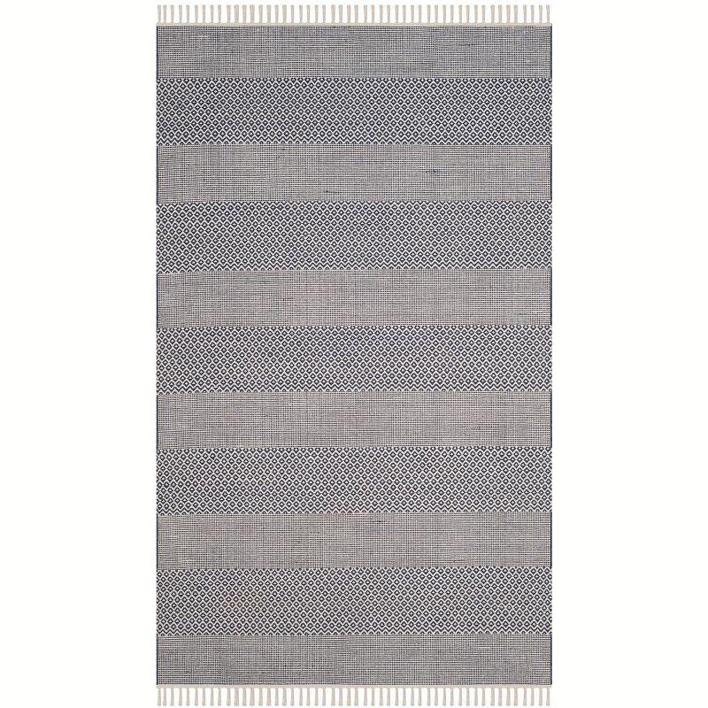 Montauk MTK330 Hand Woven Indoor Accent Rug - Ivory/Navy - 4'x6' - Safavieh