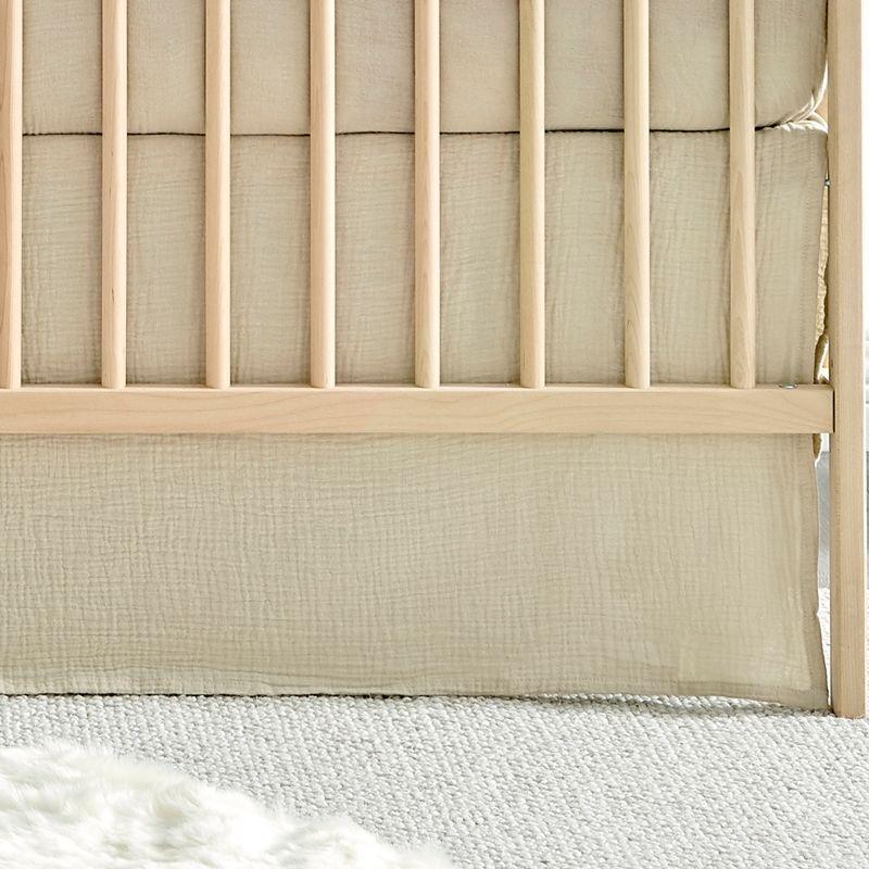 Cloud Muslin Dust Ruffle Beige - Levtex Baby