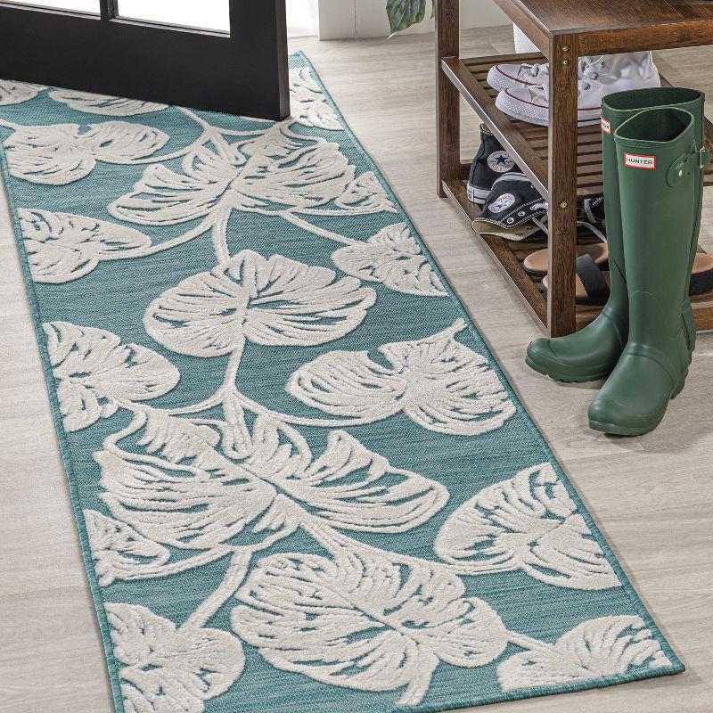 Tropical Monstera Leaf Blue/Ivory Reversible Indoor/Outdoor Rug