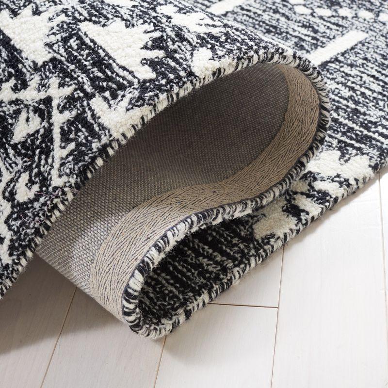 Metro MET253 Hand Tufted Area Rug - Black/Ivory - 3'x5' - Safavieh..