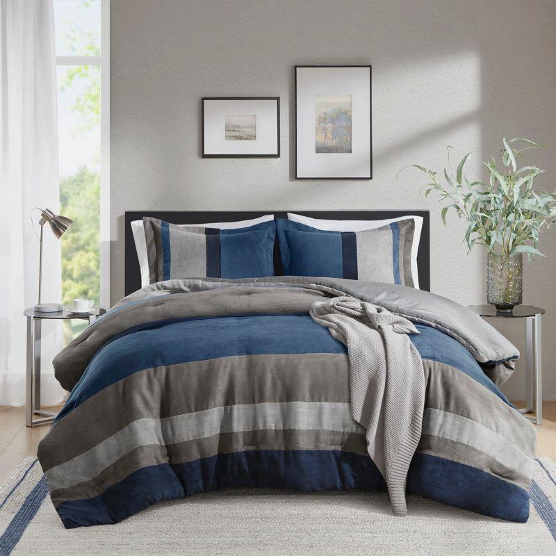Luxe Quilted Comforter Set Modern Transitional Design, All Season Down Alternative Warm Bedding Matching Shams, Bedskirt, Decorative Pillow,Cal King