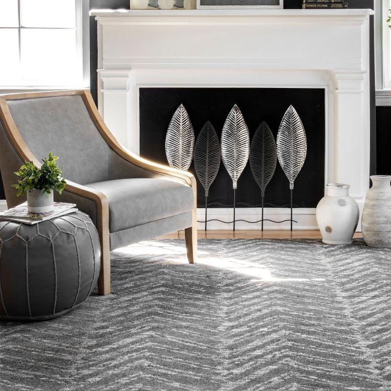 Nuloom Rosanne Transitional Striped Area Rug