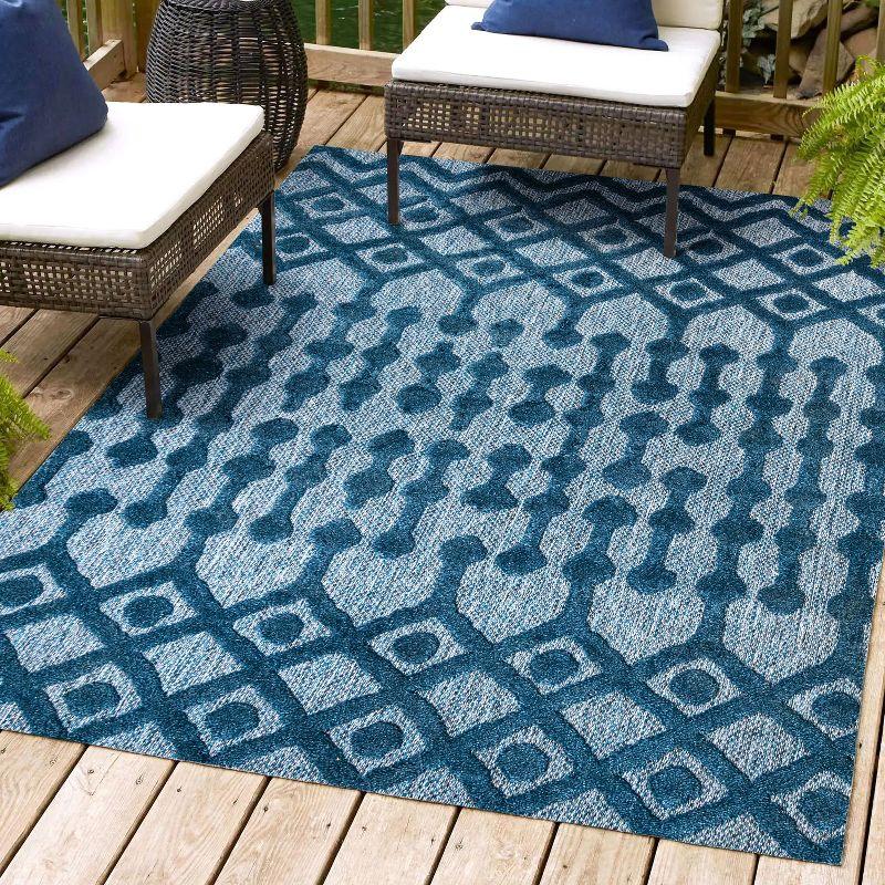 Peralta Moroccan Diamond Indoor/Outdoor Area Rug - JONATHAN Y