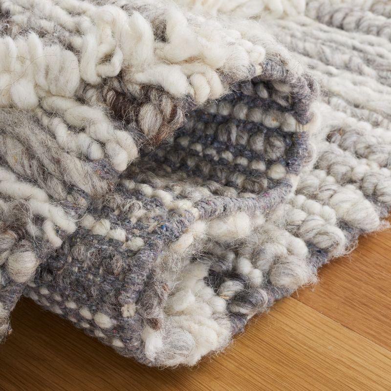 Casablanca CSB176 Hand Woven Area Rug - Grey/Ivory - 4'x6' - Safavieh.