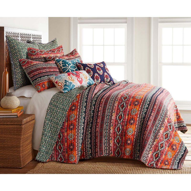 Vista Reversible Red and Green Cotton Quilt Set