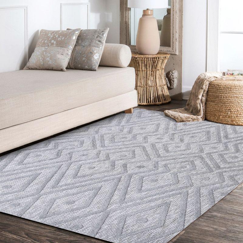 5'x8' Balansat Moroccan Diamond Indoor/Outdoor Area Rug, Light Gray - JONATHAN Y