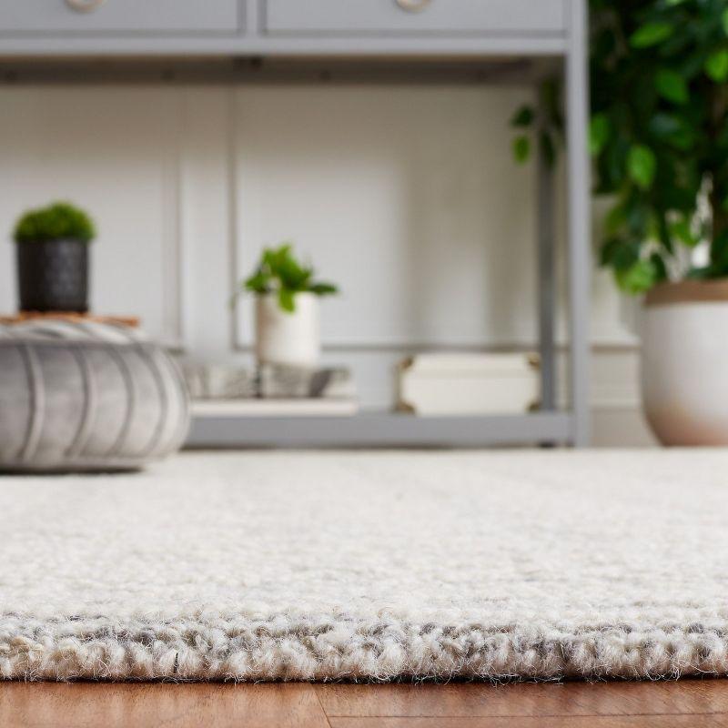 Ebony EBN208 Hand Tufted Area Rug - Grey/Ivory - 4'x6' - Safavieh.