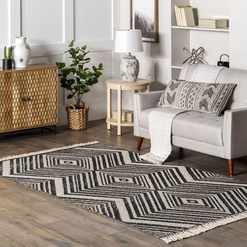 Luxurious Gray Cotton Geometric Tassel Area Rug 5' x 8'