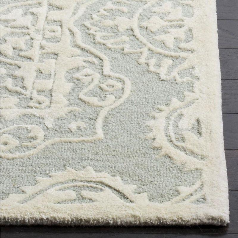 Elegant Hand-Tufted Wool Rectangular Area Rug in Grey