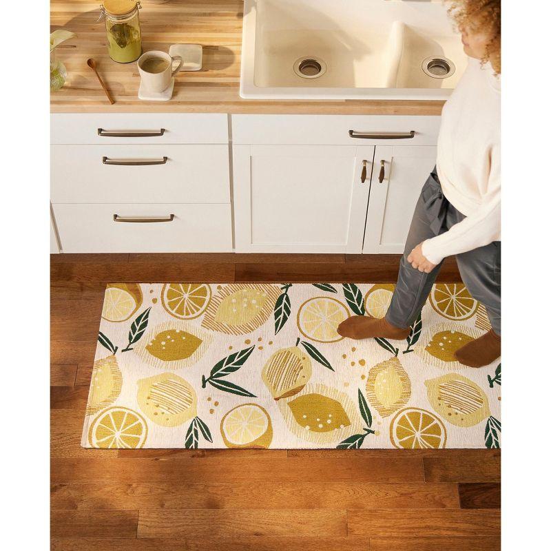 TOWN & COUNTRY LUXE Livie Fresh Lemon Everwash Washable Kitchen Mat