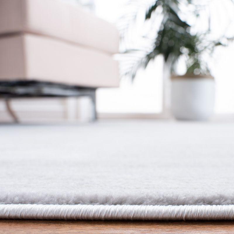 Carnegie CNG691 Power Loomed Area Rug - Light Grey/Grey - 6'7"x9'2" - Safavieh.