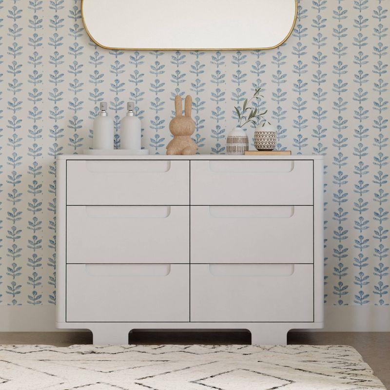 Yuzu Modern White 6-Drawer Dresser with Playful Arched Feet