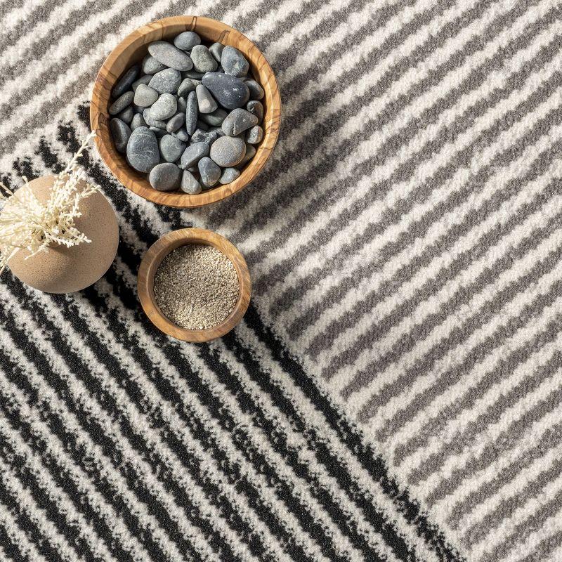 Nuloom Charline Modern Mountain Indoor Area Rug