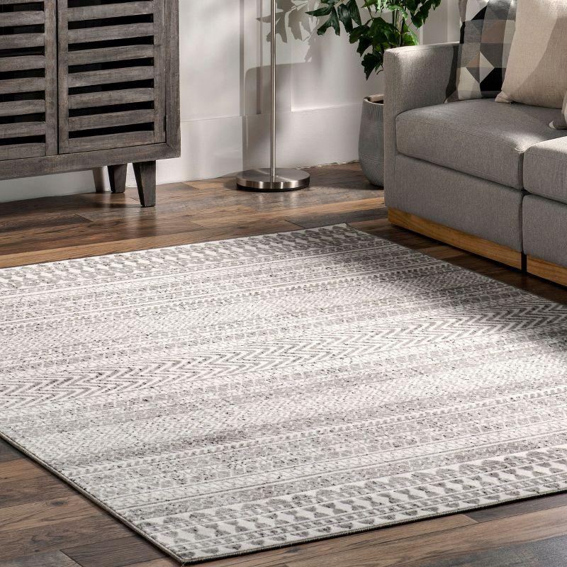 Catherina Gray Geometric Patterned 7x9 Area Rug