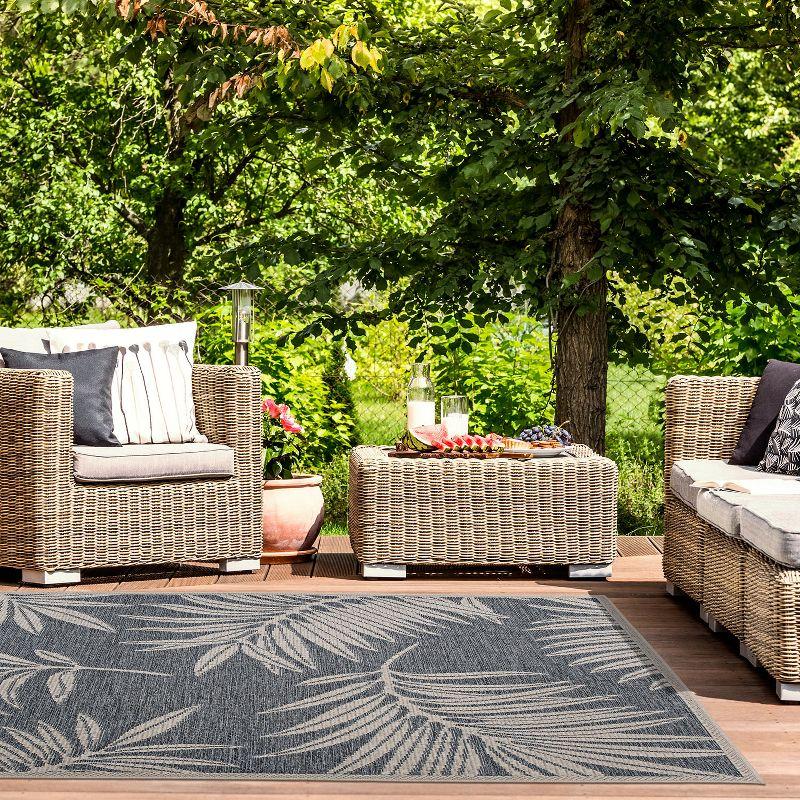 World Rug Gallery Contemporary Floral Indoor/Outdoor Area Rug