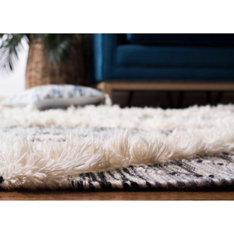 Kenya KNY455 Hand Woven Rugs - Safavieh