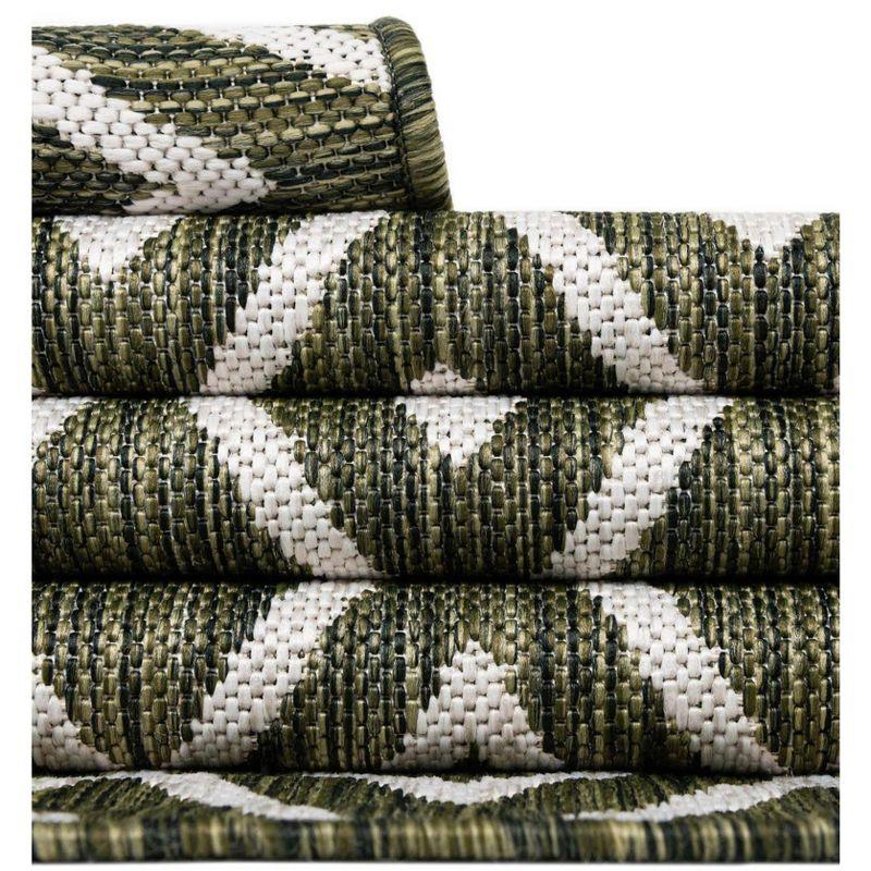 Jill Zarin Outdoor Turks and Caicos Trellis Woven Area Rug