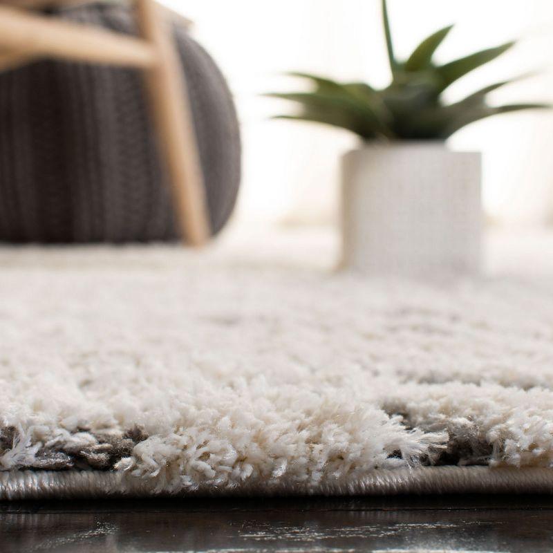 Sparta Shag SPG513 Power Loomed Indoor Area Rug - Ivory/Grey - 4'x6' - Safavieh.